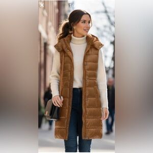 NWT Nuage Caramel Puffer Vest with Removable Hood and  size large